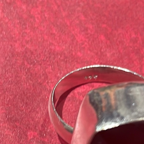 Garnet Ring - Picture 5 of 10